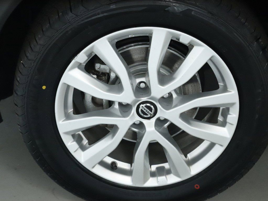 Certified 2022 Nissan Rogue Sport S image 36