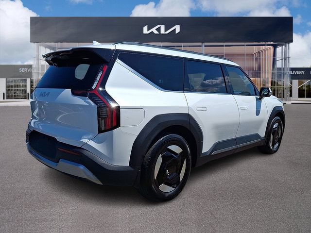 Used 2024 Kia EV9 Wind AWD/4WD image 6