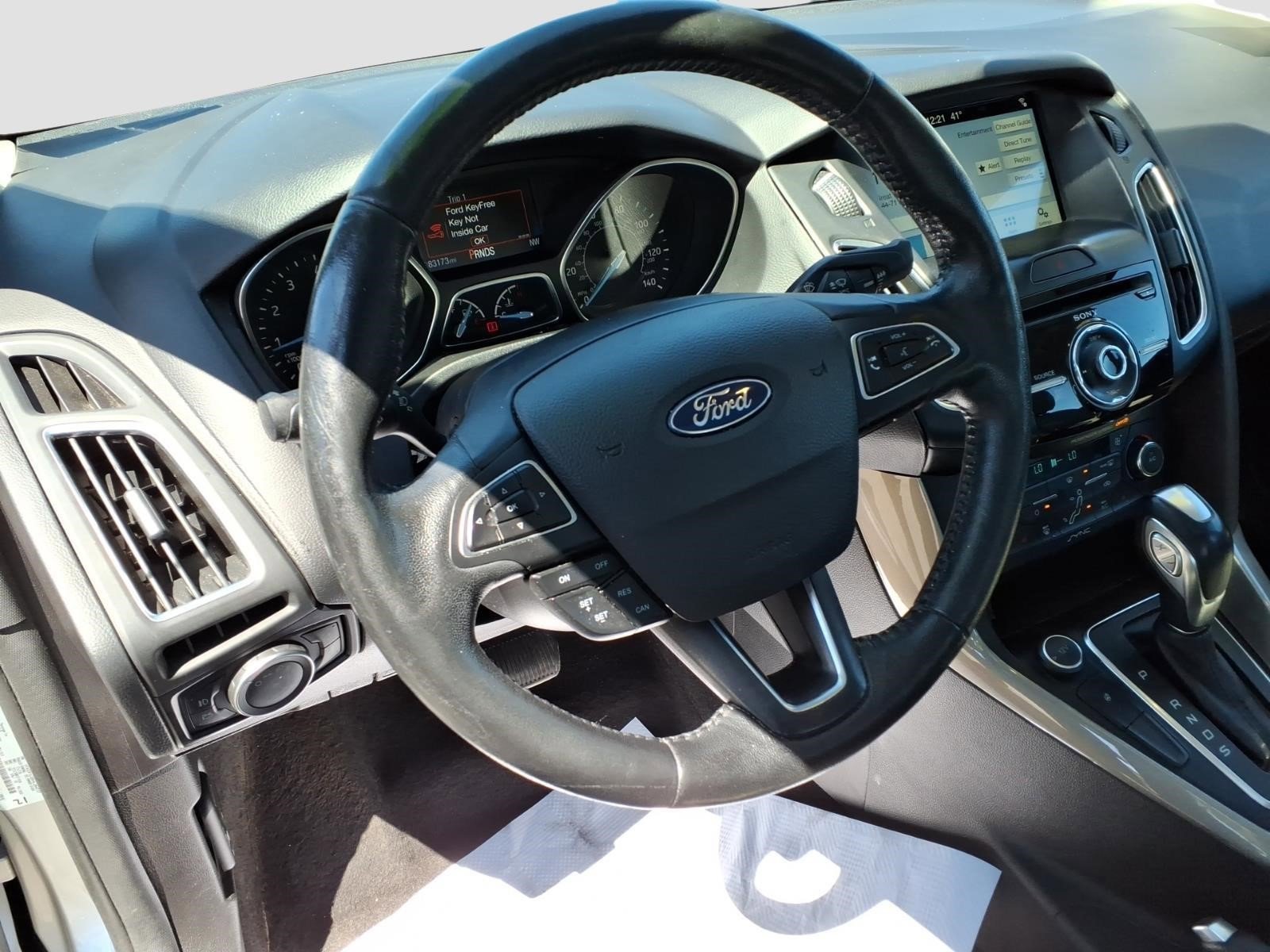 Used 2017 Ford Focus Titanium image 12