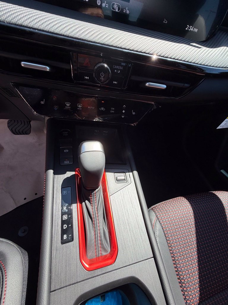New 2026 Nissan Kicks SR w/ SR Premium Package FWD image 28