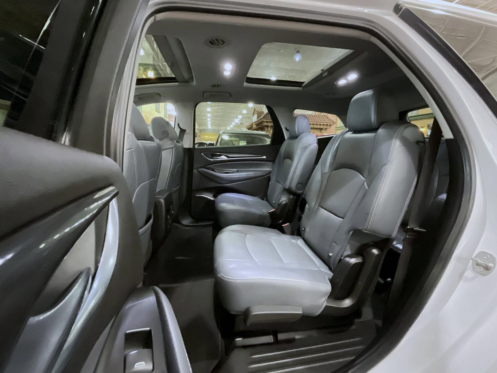 Used 2021 Buick Enclave Premium w/ Sun and Sites Package image 19