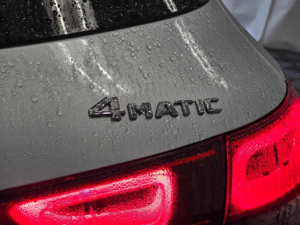 Used 2022 Mercedes-Benz GLA 250 4MATIC w/ Premium Package Lite image 31