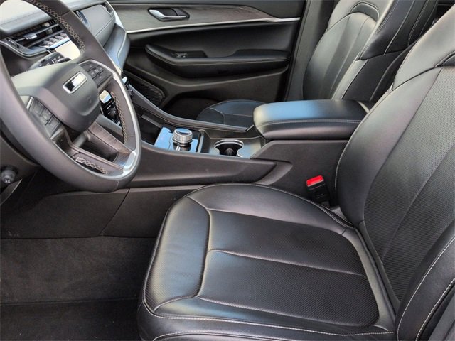 Certified 2024 Jeep Grand Cherokee L Limited w/ Luxury Tech Group II image 12