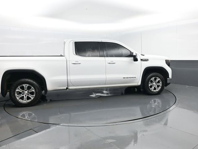 Used 2022 GMC Sierra 1500 SLE w/ X31 Off-Road Package image 4