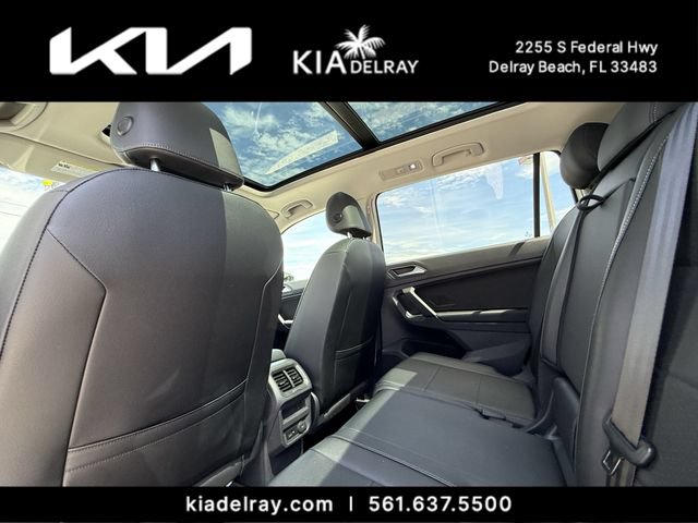 Used 2019 Volkswagen Tiguan SE w/ Panoramic Sunroof Package FWD image 15