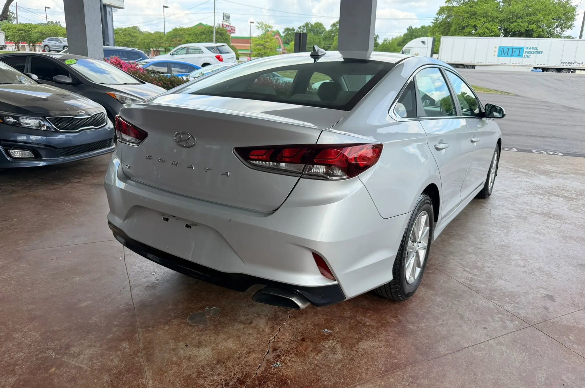Used 2018 Hyundai Sonata SE FWD image 6