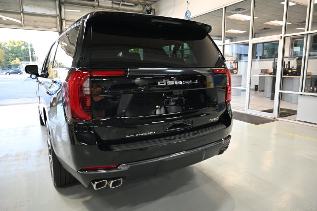 New 2026 GMC Yukon XL Denali Ultimate AWD/4WD image 7
