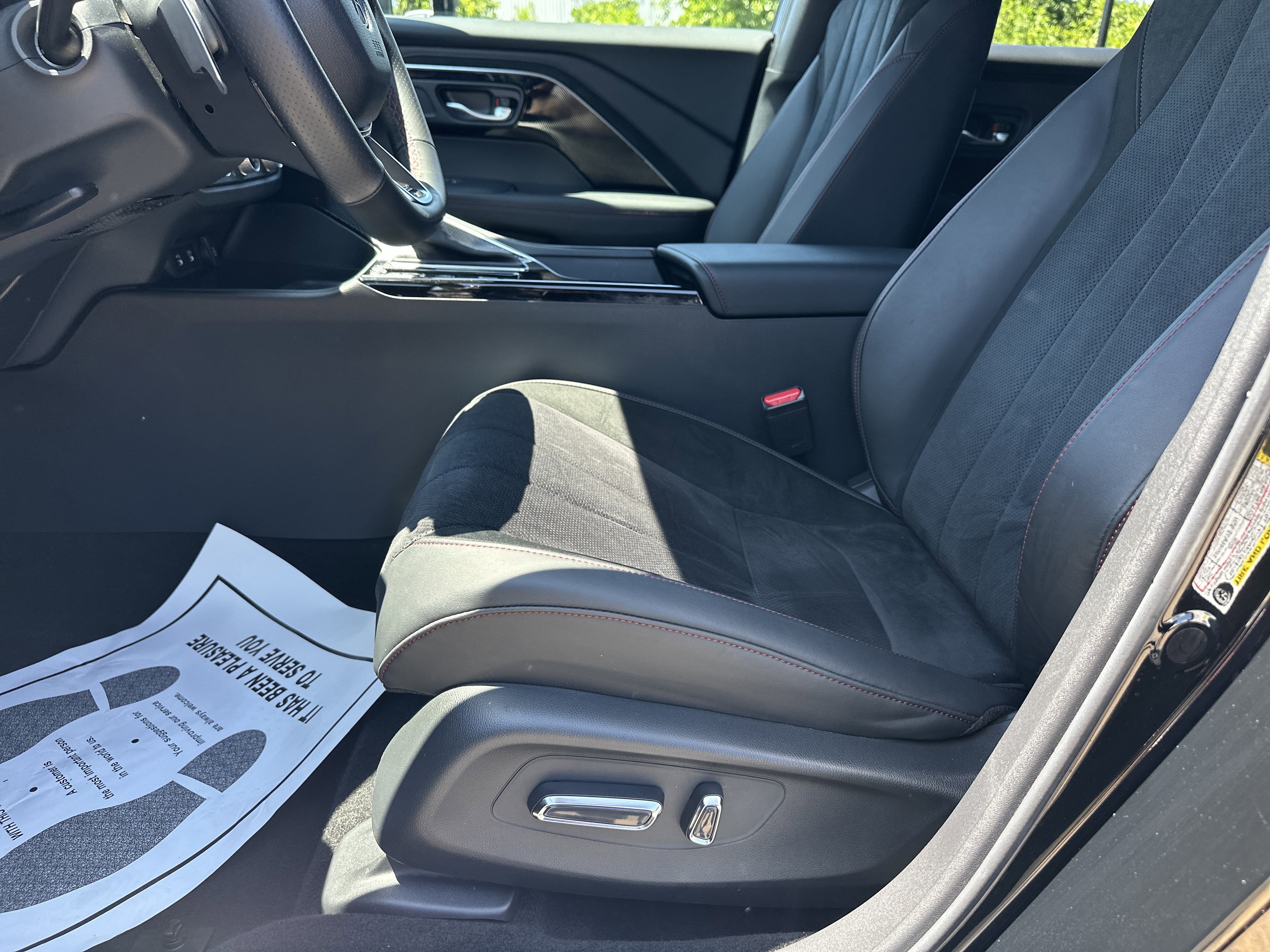 Certified 2025 Acura ADX A-Spec AWD/4WD image 9