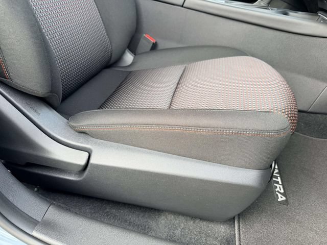 New 2026 Nissan Sentra SR w/ Floor Mat Package FWD image 9