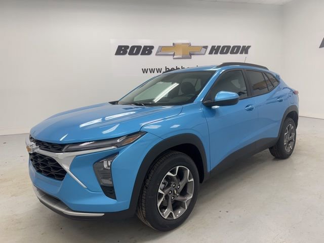 New 2026 Chevrolet Trax LT w/ Driver Confidence Package