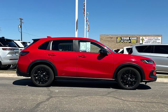 Used 2025 Honda HR-V Sport image 2