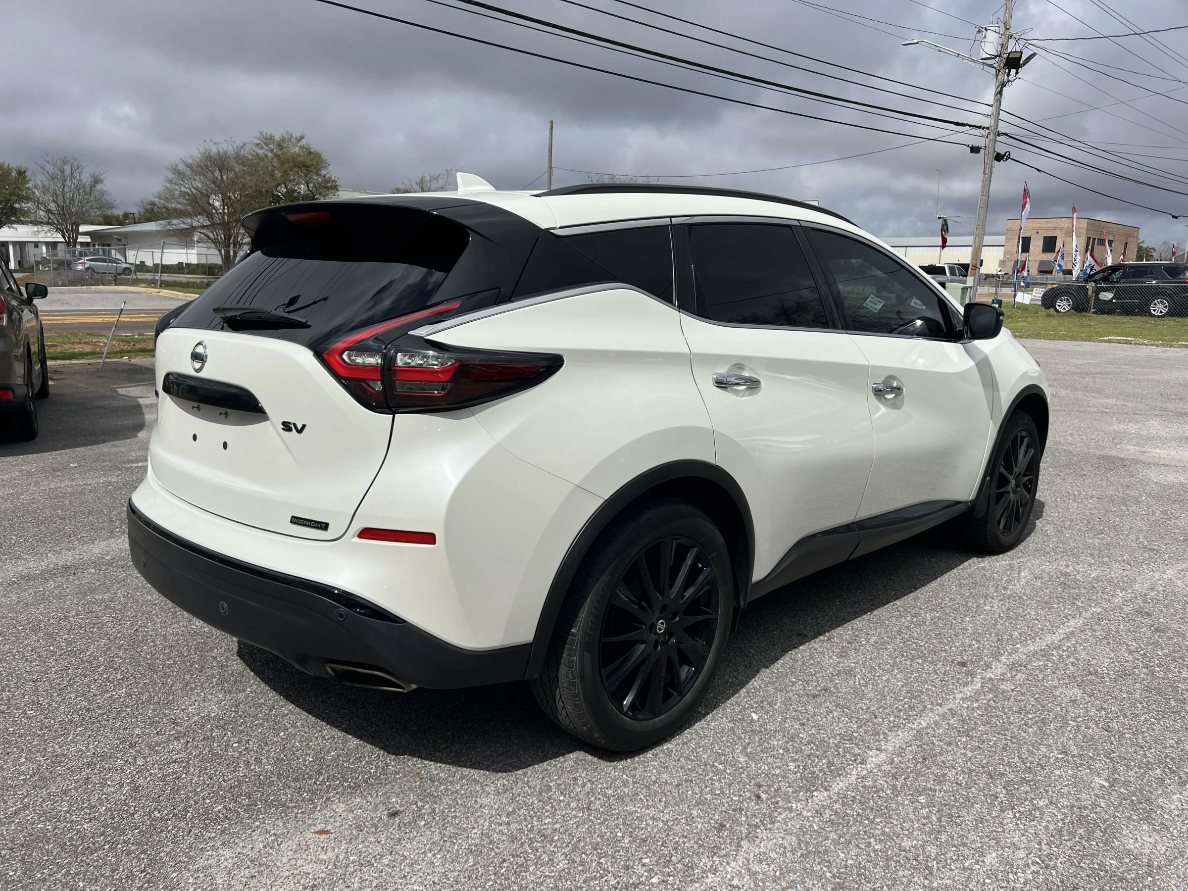 Used 2022 Nissan Murano SV w/ SV Midnight Edition Package FWD image 6