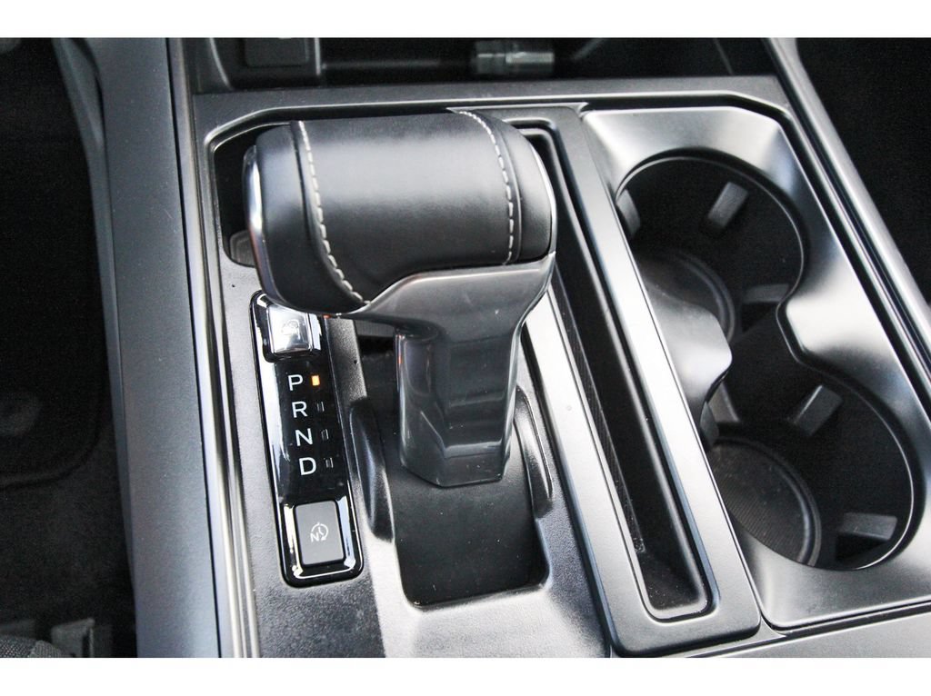 Used 2025 Ford F150 Lightning XLT AWD/4WD image 31
