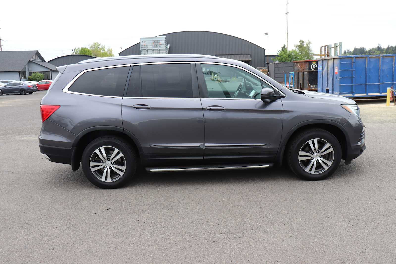 Used 2017 Honda Pilot EX-L image 4