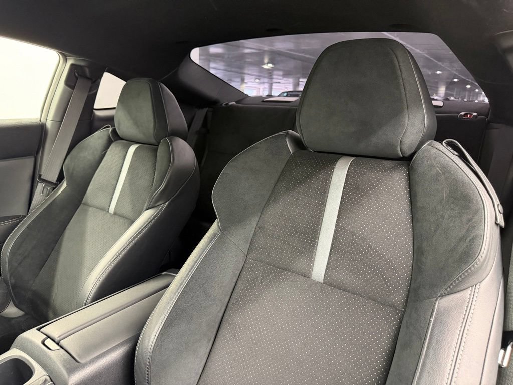 Certified 2025 Toyota GR86 Premium w/ ALL Weather Mat Package (TMS) RWD image 23