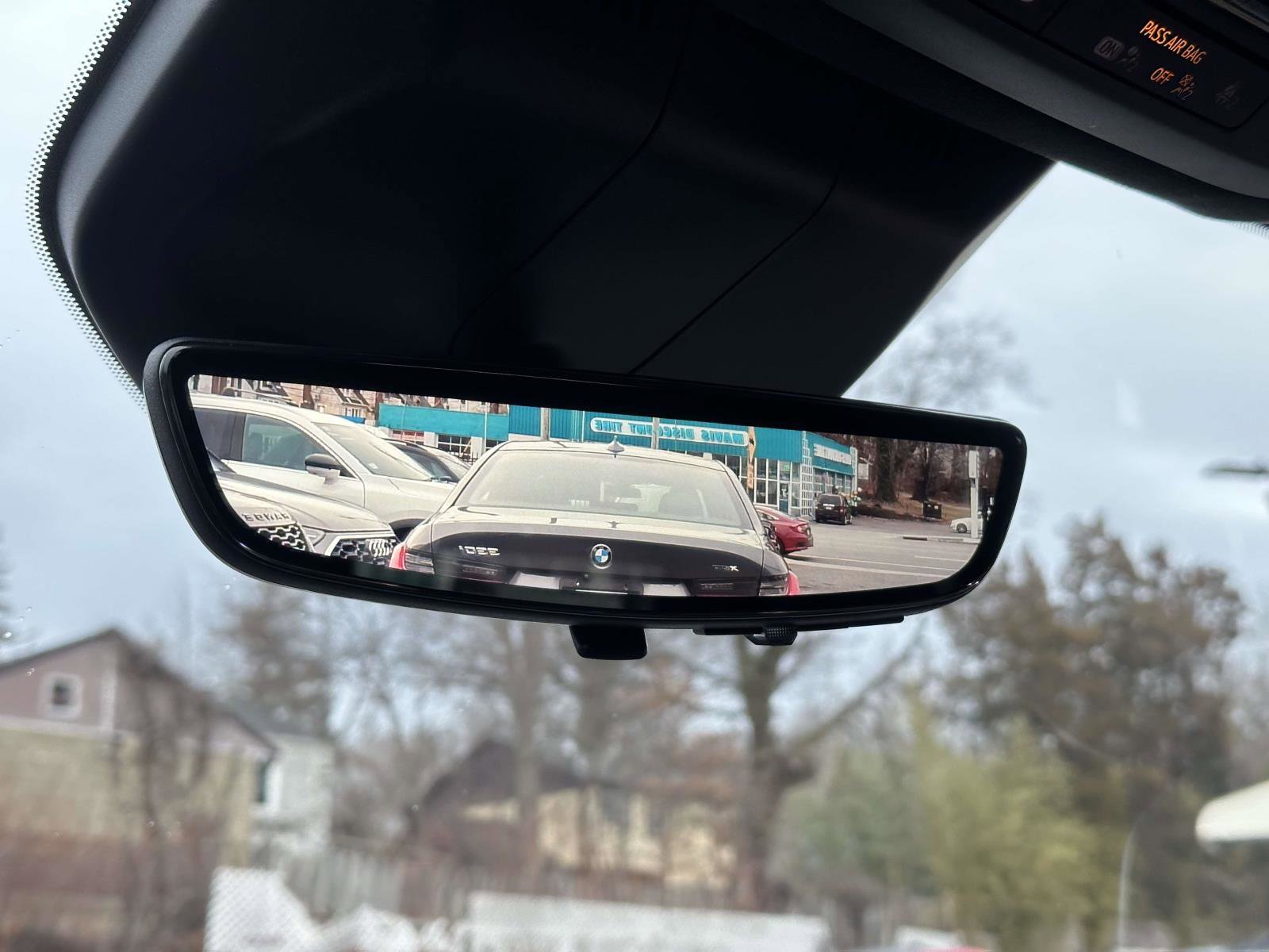 Used 2025 Cadillac Escalade Sport Platinum w/ LPO, ONYX Package image 35