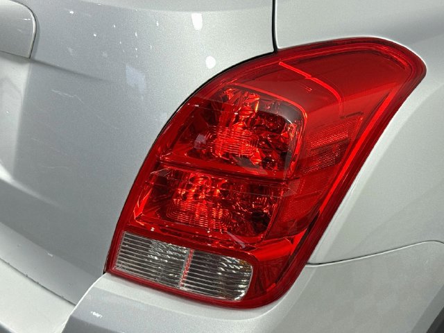 Used 2019 Chevrolet Trax LS FWD image 29