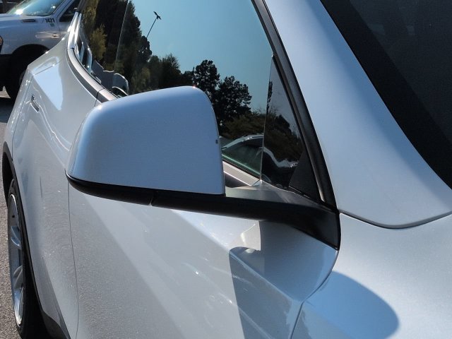 Used 2020 Tesla Model Y Long Range AWD/4WD image 11