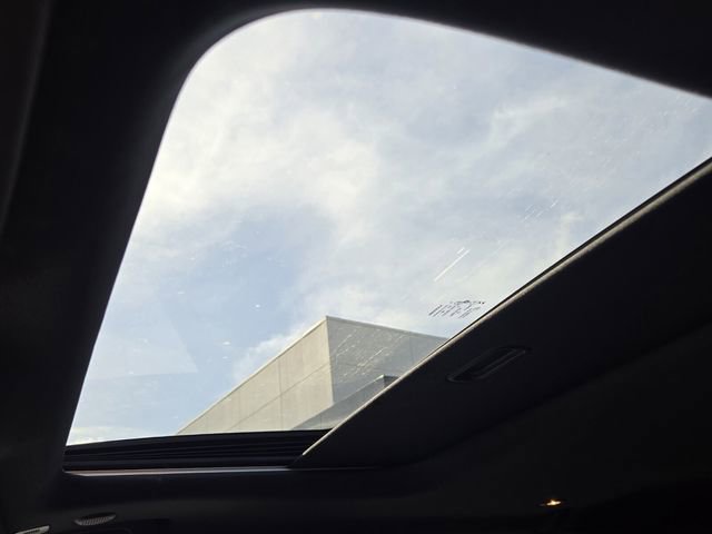 Used 2019 Jeep Grand Cherokee Altitude image 22