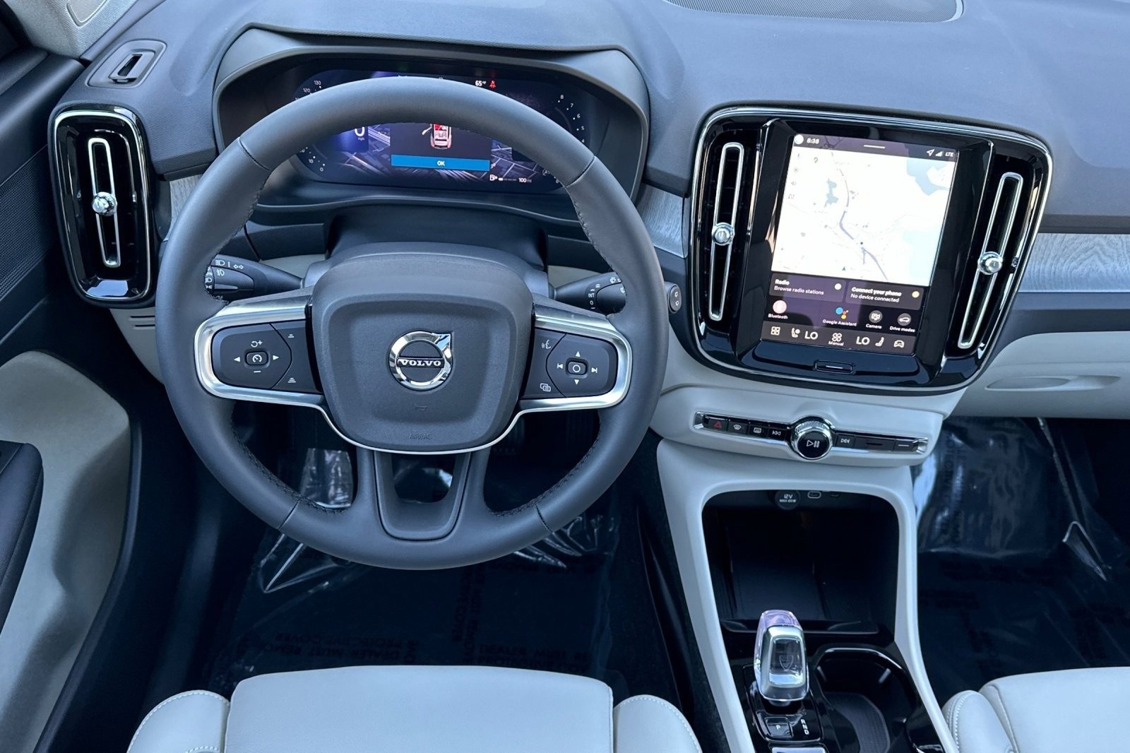 New 2026 Volvo XC40 B5 Plus w/ Protection Package Premier image 16