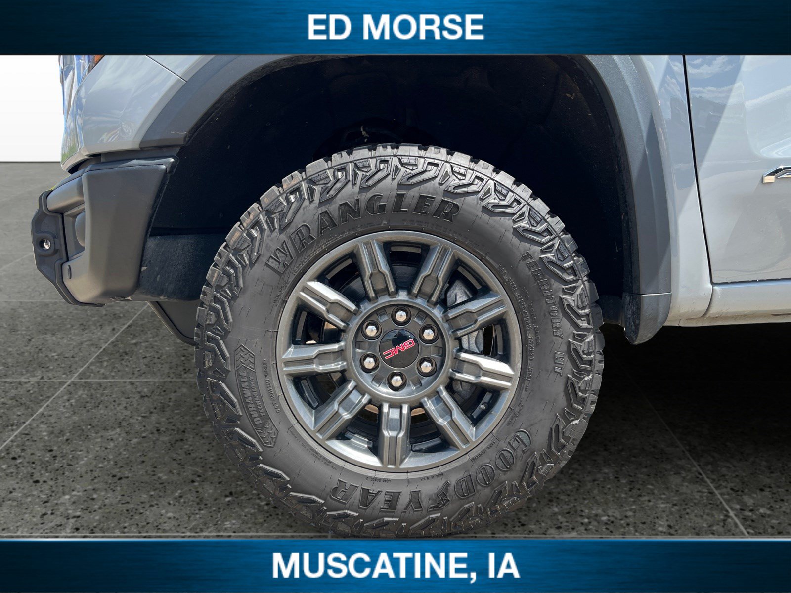 Certified 2024 GMC Sierra 1500 AT4X AWD/4WD image 9