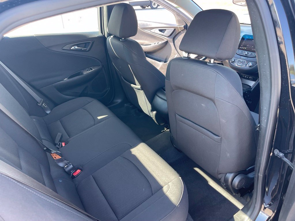 Used 2021 Chevrolet Malibu LS FWD image 17