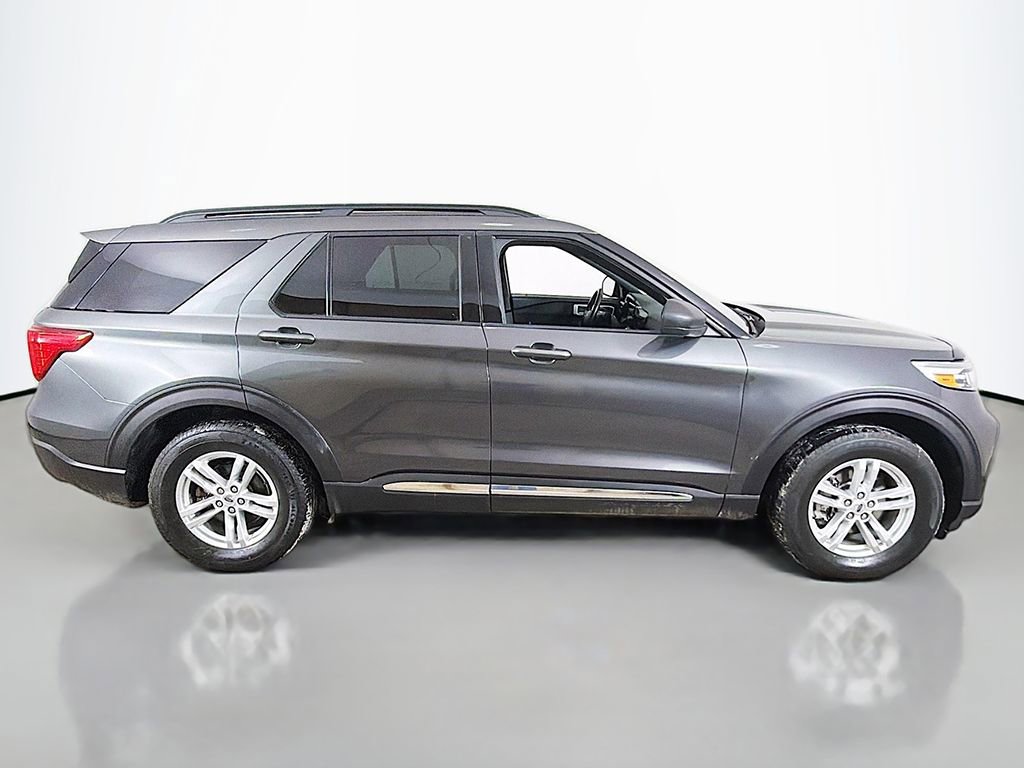 Used 2020 Ford Explorer XLT image 12