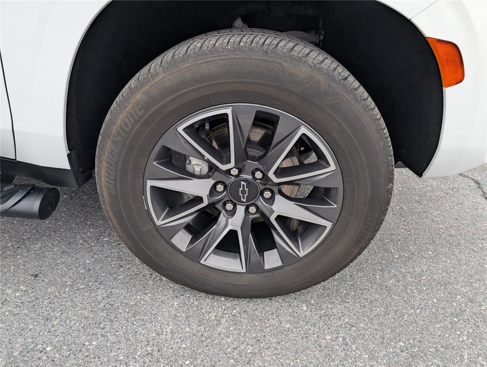 Used 2021 Chevrolet Tahoe Z71 w/ Luxury Package image 9