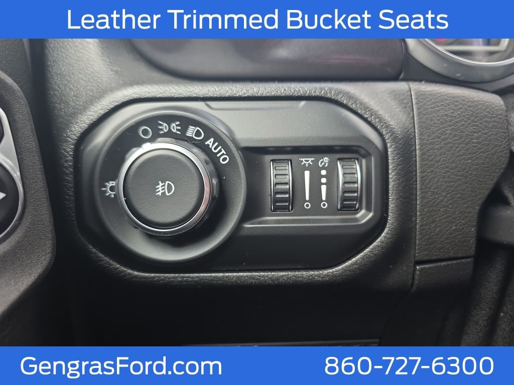 Used 2021 Jeep Wrangler Unlimited Sahara image 43