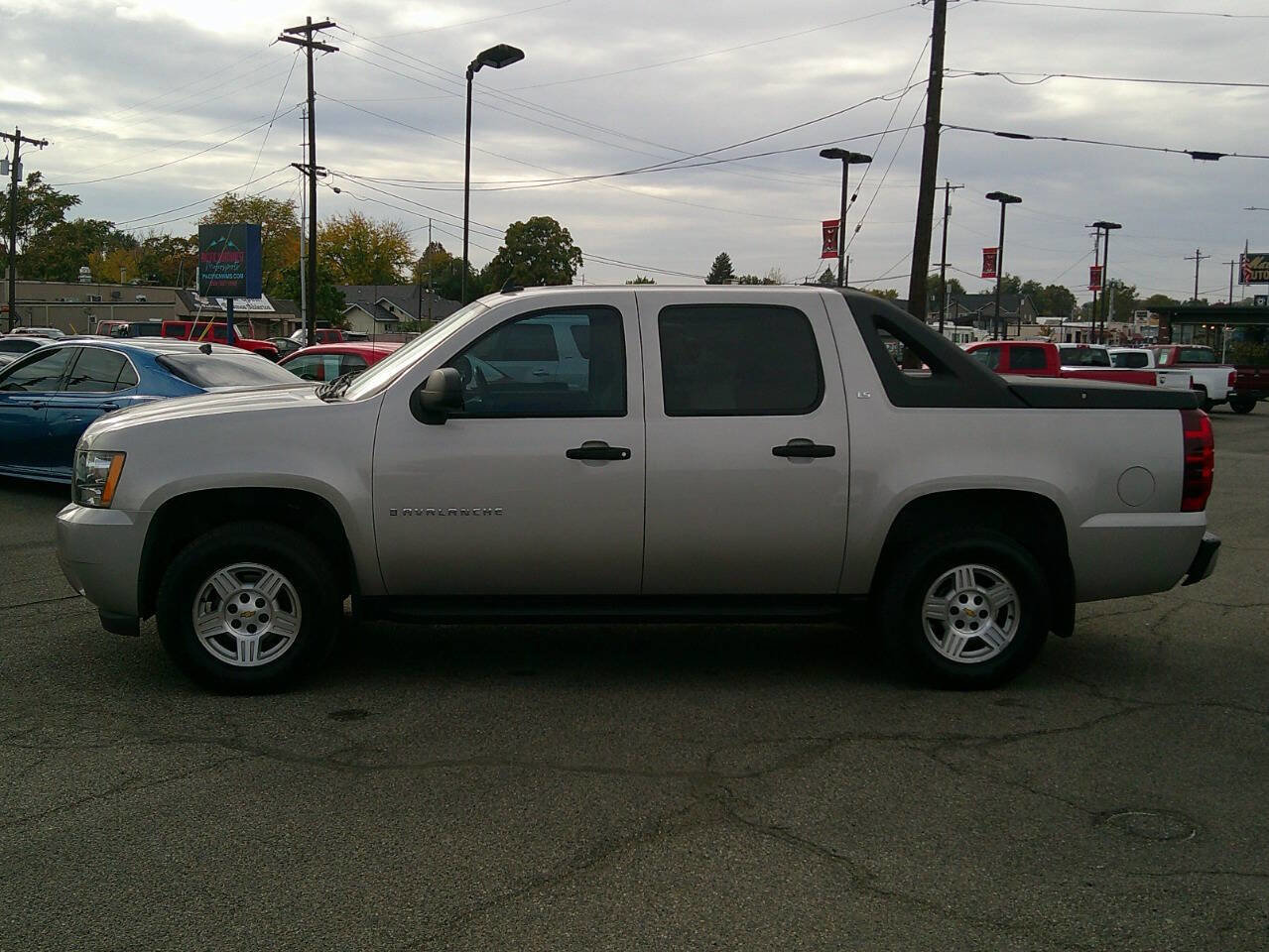 Used 2007 Chevrolet Avalanche LS image 4