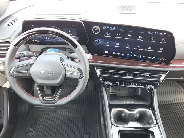 New 2026 Chevrolet Traverse RS w/ LPO, Floor Liner Package FWD image 42
