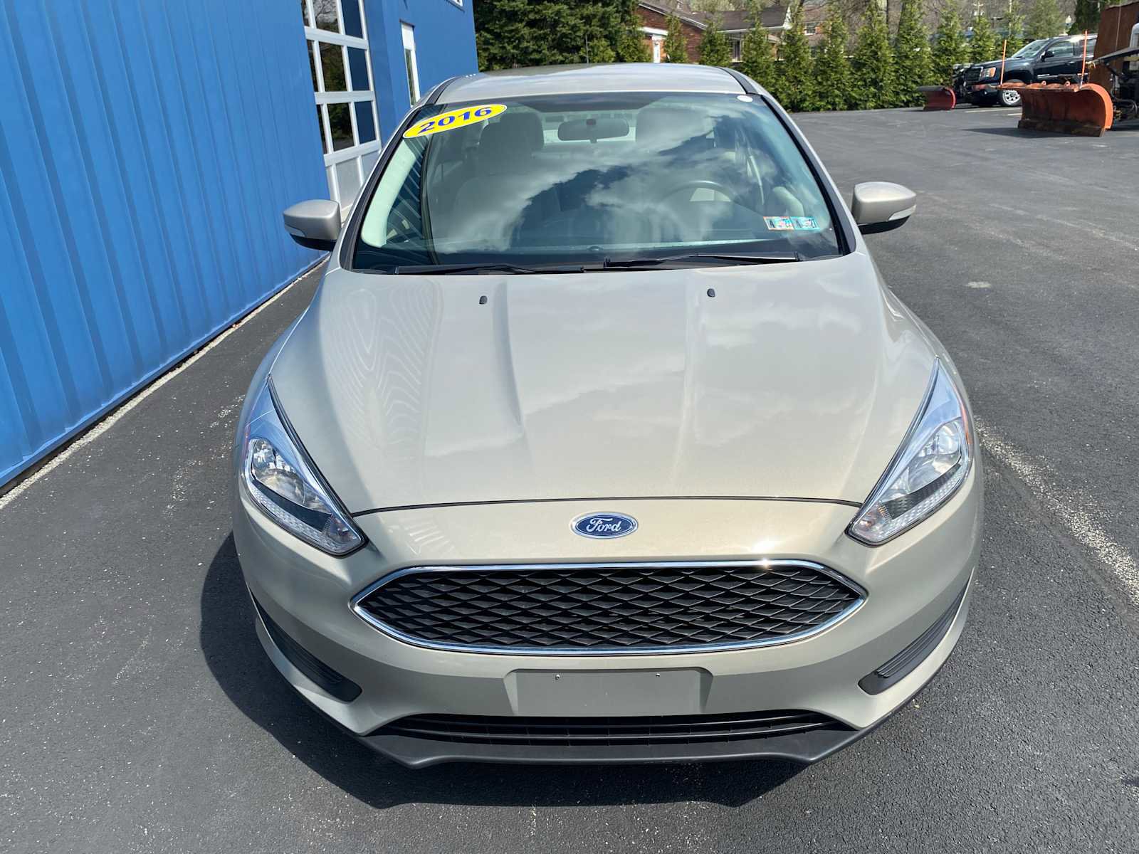 Used 2016 Ford Focus SE w/ SE Cold Weather Package image 11