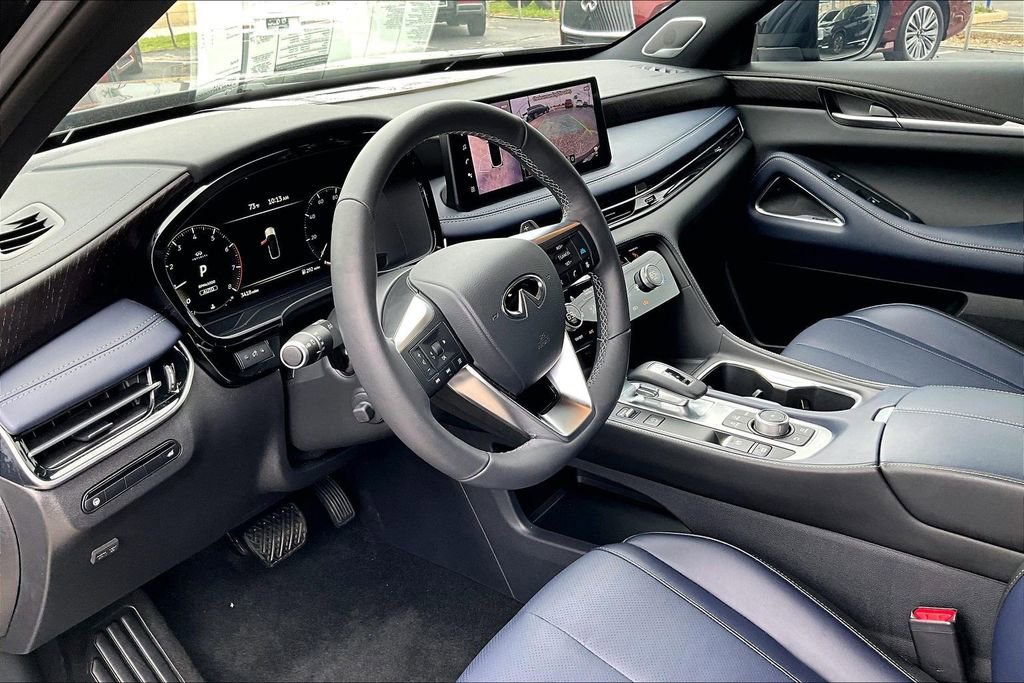 Certified 2026 INFINITI QX60 Sport w/ Dark Cargo Package image 18