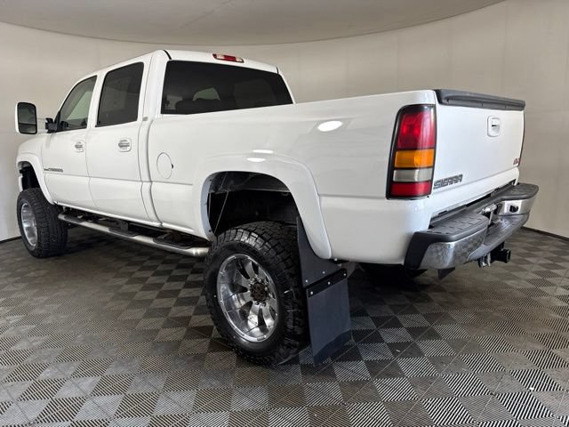 Used 2006 GMC Sierra 2500 SLE w/ Heavy-Duty Power Package AWD/4WD image 6