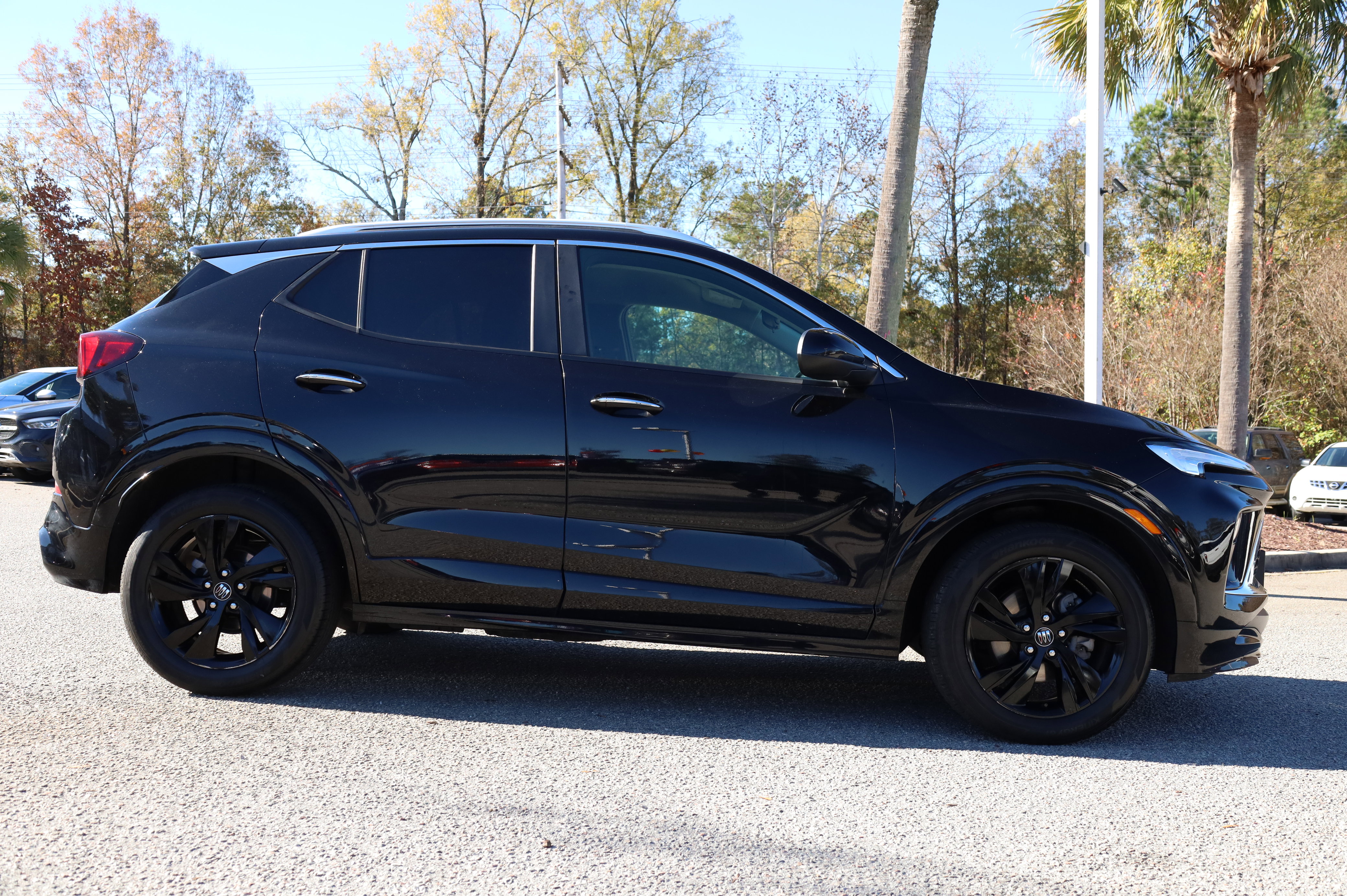 Used 2024 Buick Encore GX Sport Touring image 7