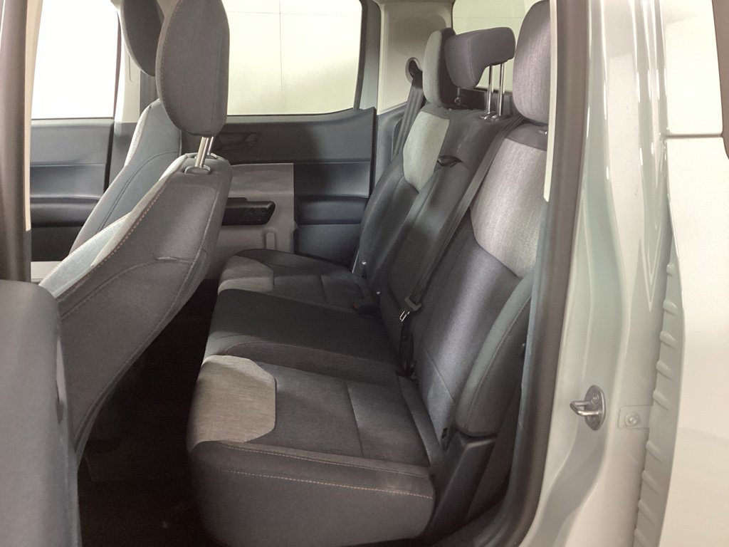 Used 2024 Ford Maverick XLT image 11