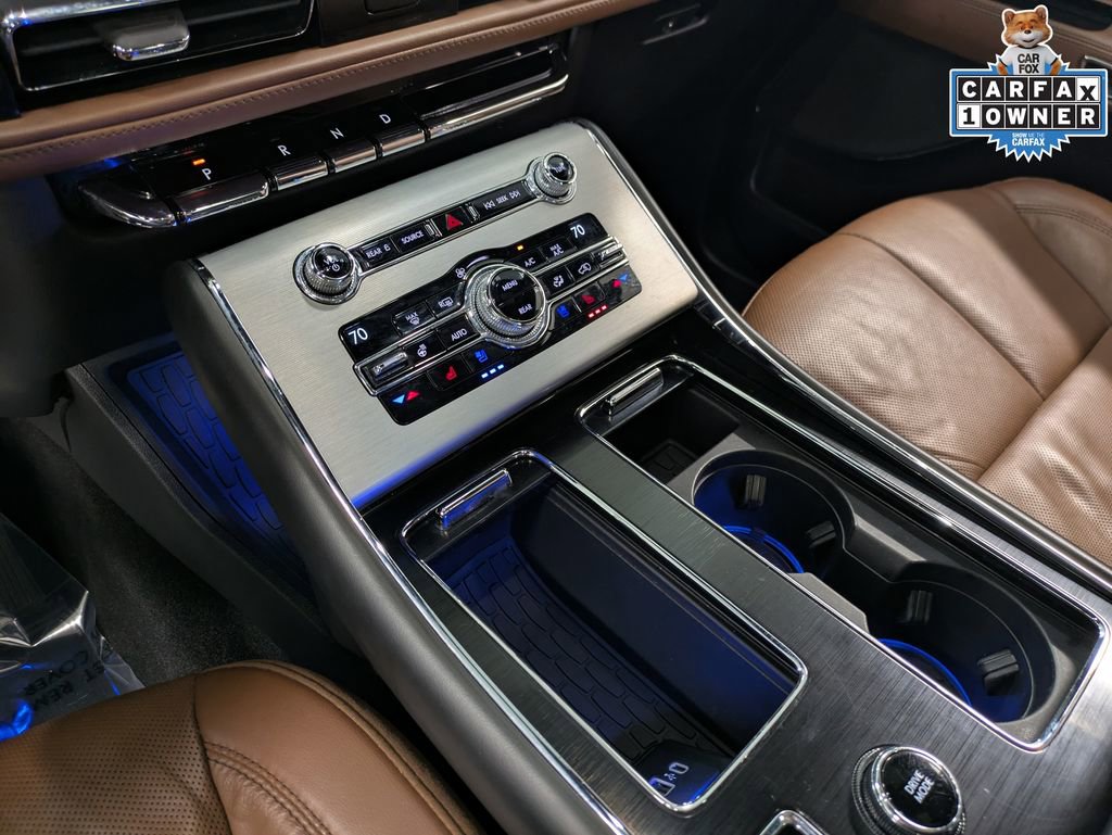 Used 2020 Lincoln Aviator Reserve w/ Equipment Group 201A image 13