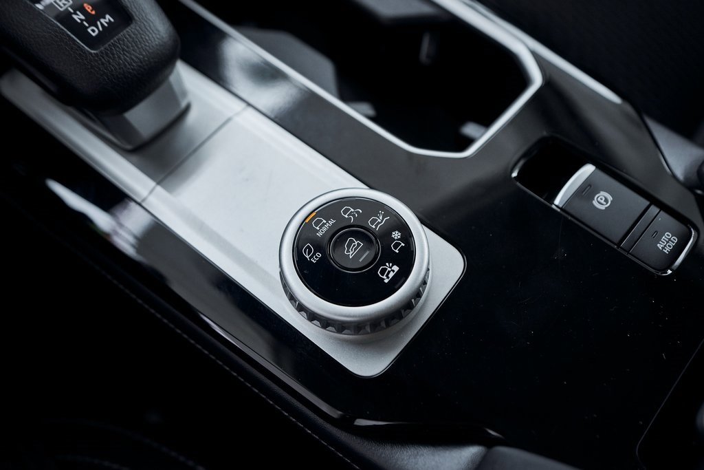 Used 2025 Mitsubishi Outlander ES image 52