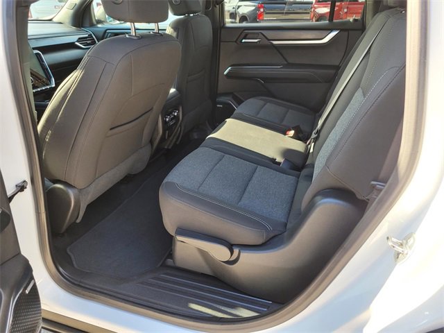 Used 2025 GMC Acadia Elevation image 3