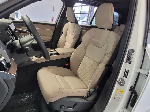 New 2026 Volvo XC90 T8 Plus w/ Protection Package Premier AWD/4WD image 7