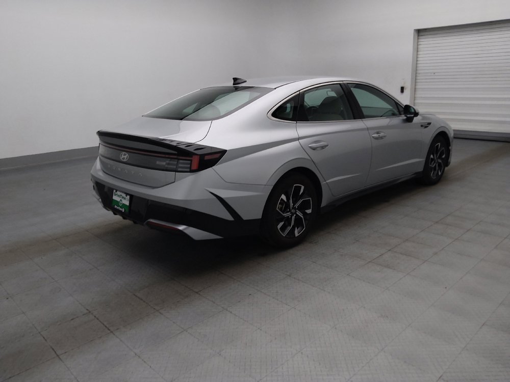 Used 2025 Hyundai Sonata SEL FWD image 10