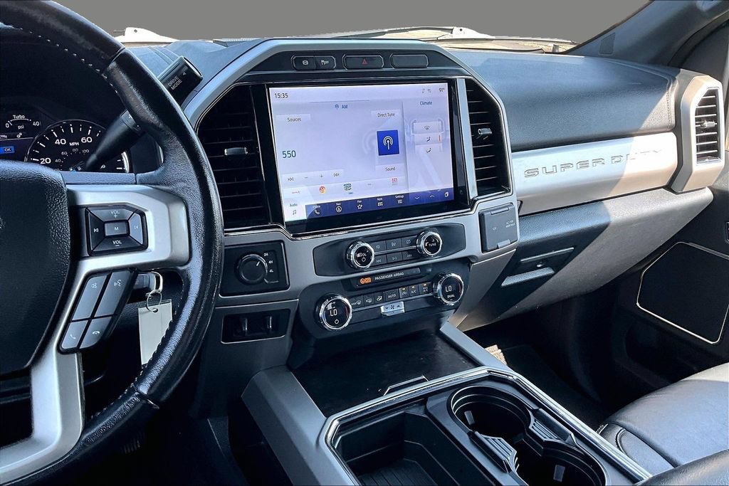 Used 2022 Ford F350 Lariat AWD/4WD image 3
