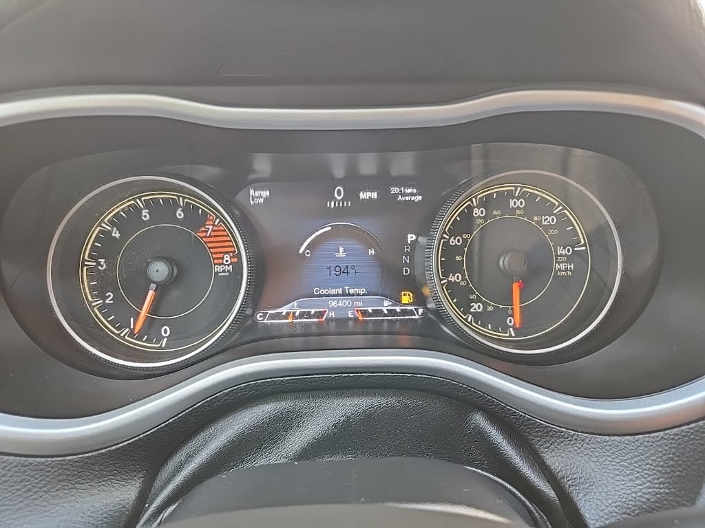 Used 2017 Jeep Cherokee Trailhawk w/ Comfort/Convenience Group AWD/4WD image 41