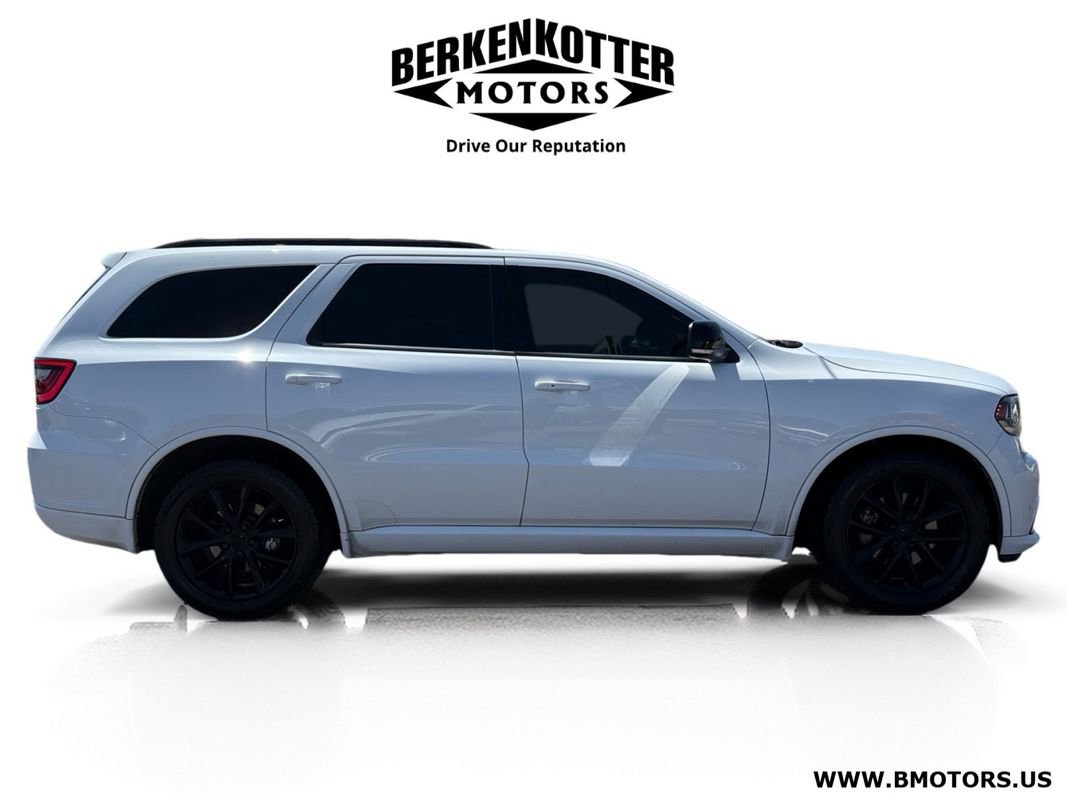 Used 2017 Dodge Durango R/T w/ Trailer Tow Group IV AWD/4WD image 2