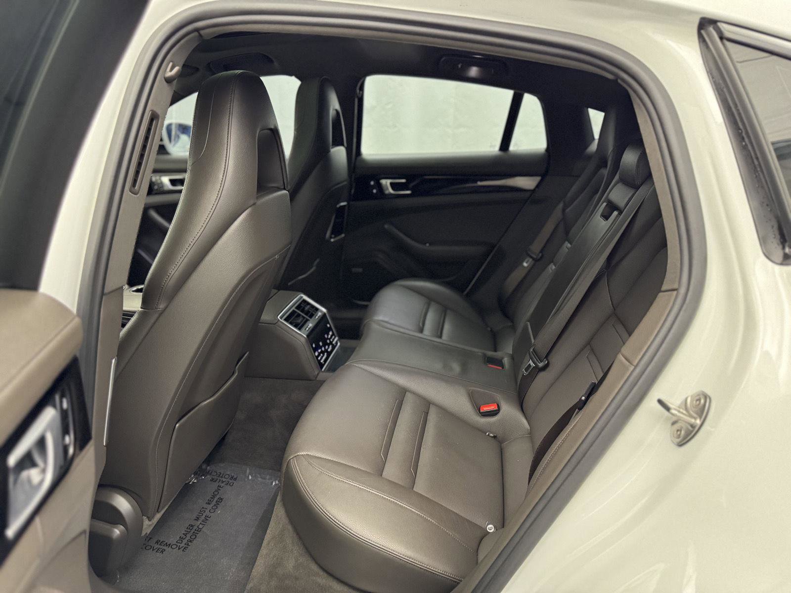 Used 2019 Porsche Panamera 4 image 25