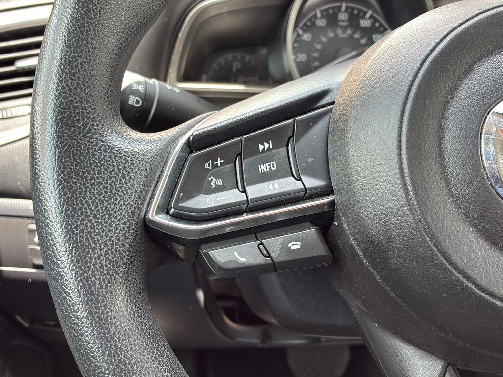 Used 2018 MAZDA MAZDA3 Sport FWD image 31