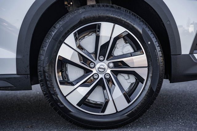 New 2026 Volvo V60 B5 Cross Country Plus w/ Protection Package Premier image 17
