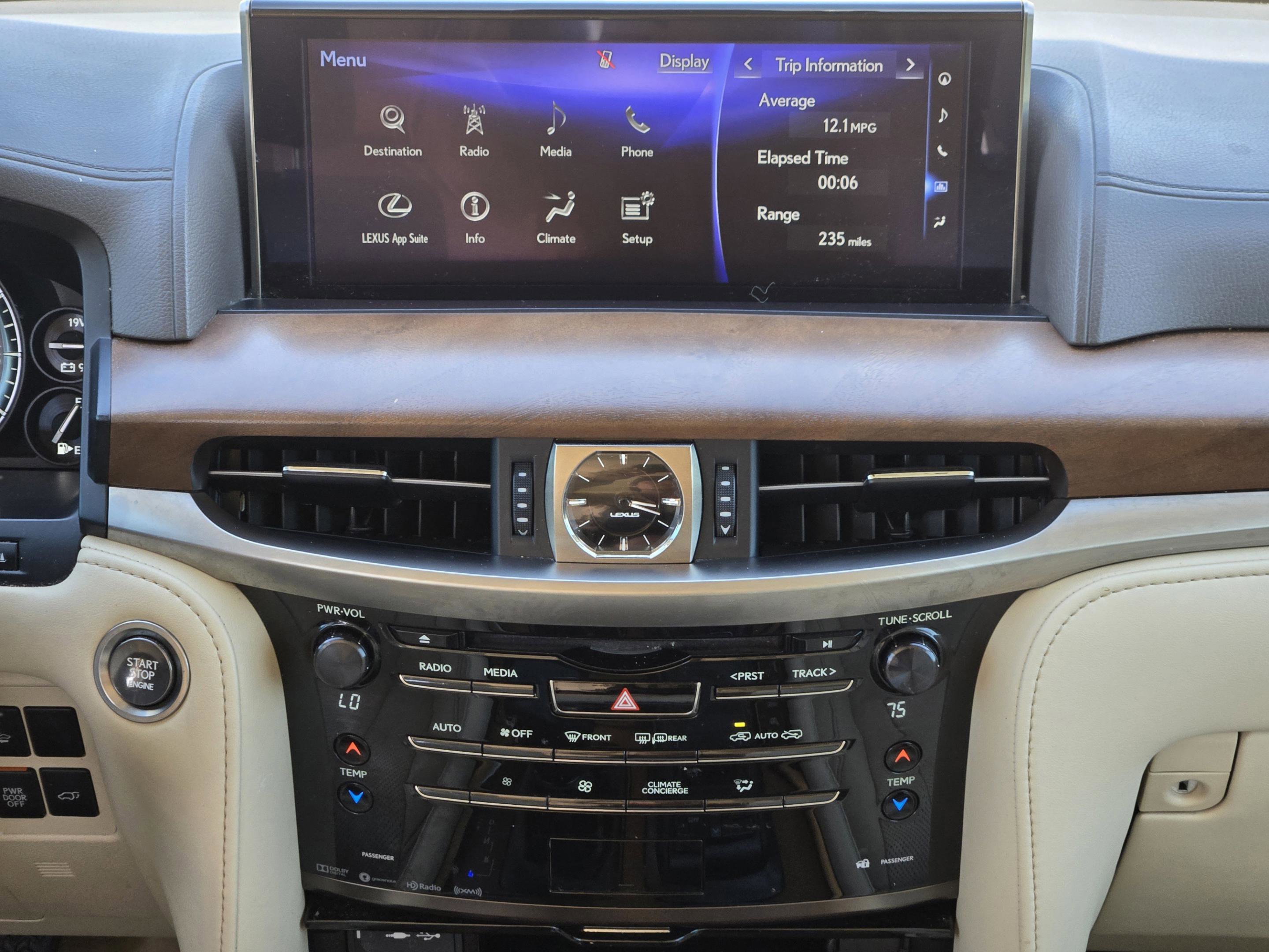 Used 2020 Lexus LX 570 4WD w/ Luxury Package image 22