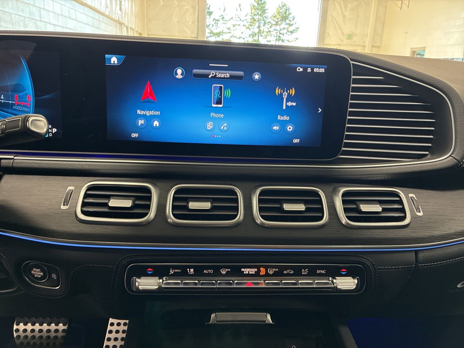 New 2026 Mercedes-Benz GLE 53 AMG 4MATIC Coupe image 9