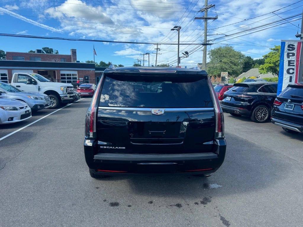 Used 2018 Cadillac Escalade Platinum AWD/4WD image 8